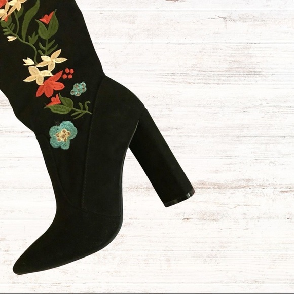NIB Qupid Black Velvet Floral Embroidered Over-The-Knee High Heel Boots 5.5 - Picture 13 of 14